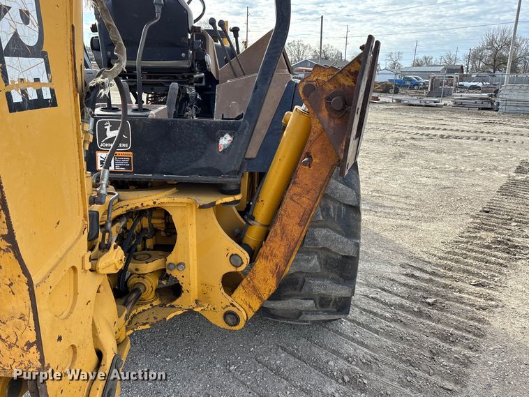 image for item EA4685 1999 John Deere 310SE backhoe