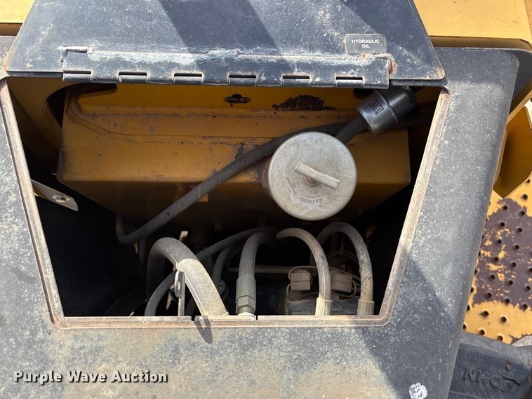 image for item EA4685 1999 John Deere 310SE backhoe