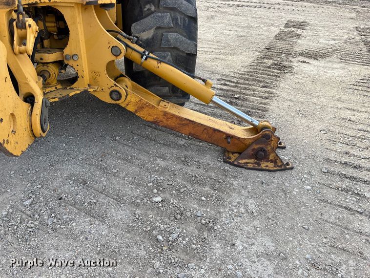 image for item EA4685 1999 John Deere 310SE backhoe