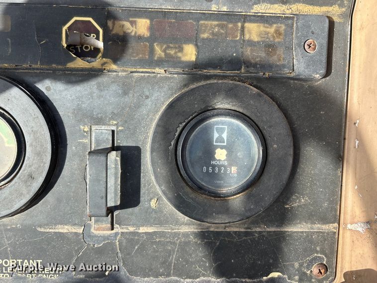 image for item EA4685 1999 John Deere 310SE backhoe