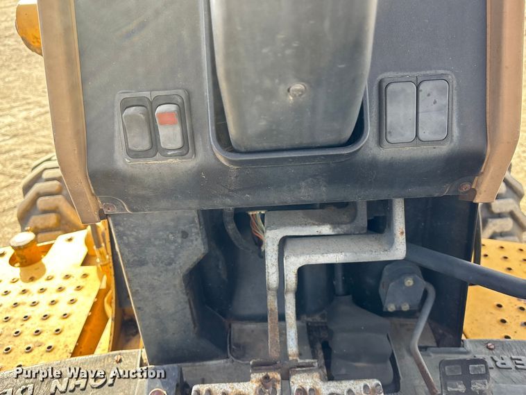 image for item EA4685 1999 John Deere 310SE backhoe