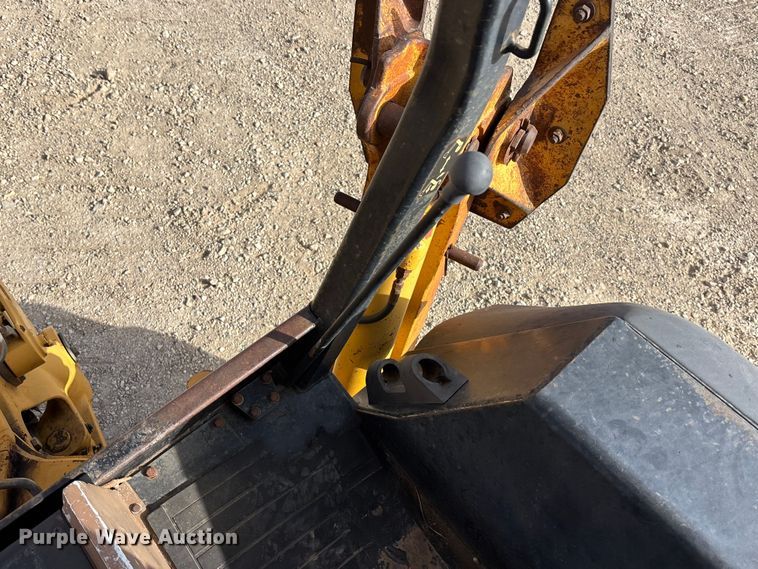 image for item EA4685 1999 John Deere 310SE backhoe