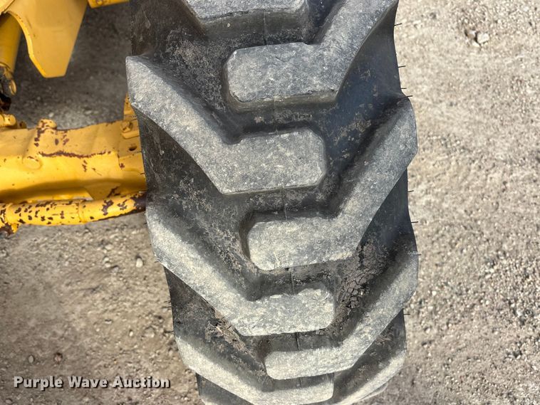 image for item EA4685 1999 John Deere 310SE backhoe