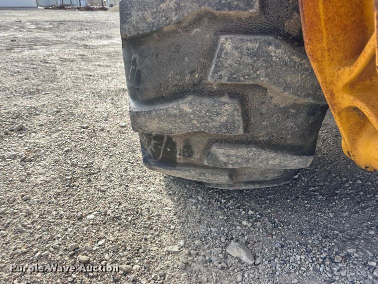 image for item EA4685 1999 John Deere 310SE backhoe