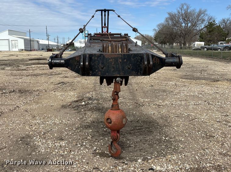 image for item EA4686 1970 Link-Belt LS-118 crane