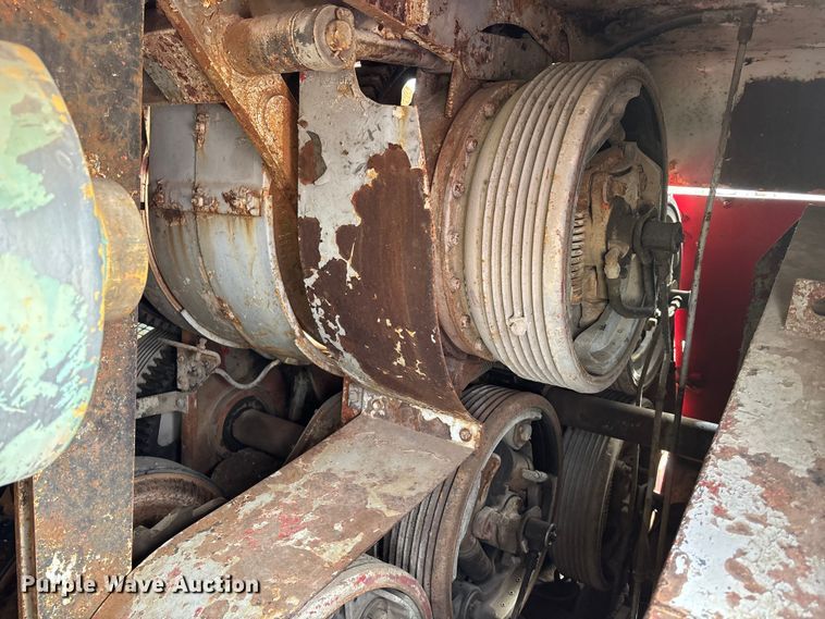 image for item EA4686 1970 Link-Belt LS-118 crane