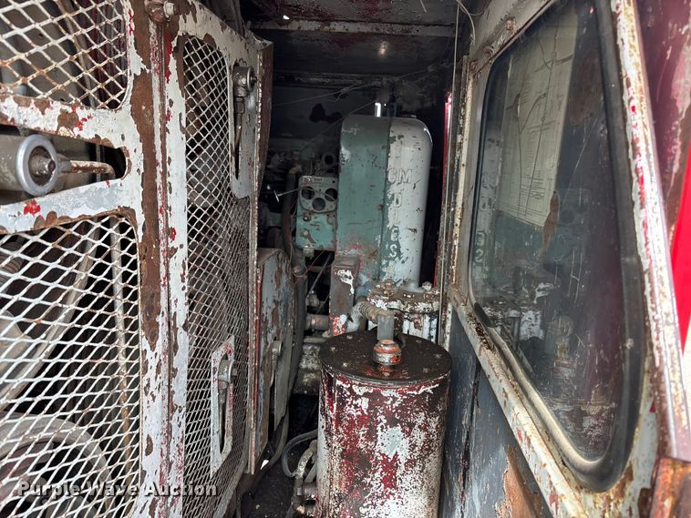 image for item EA4686 1970 Link-Belt LS-118 crane