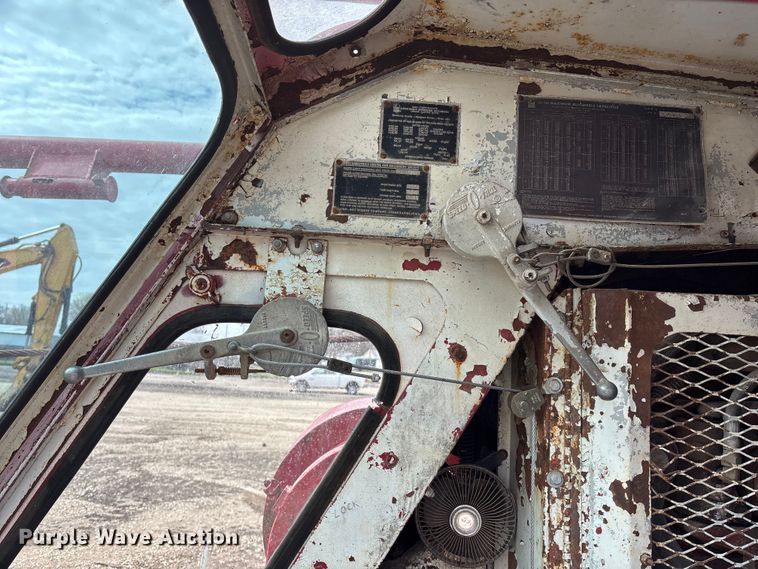 image for item EA4686 1970 Link-Belt LS-118 crane