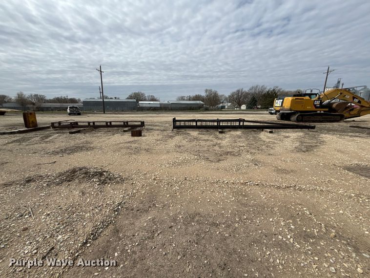 image for item EA4690 Pile driver