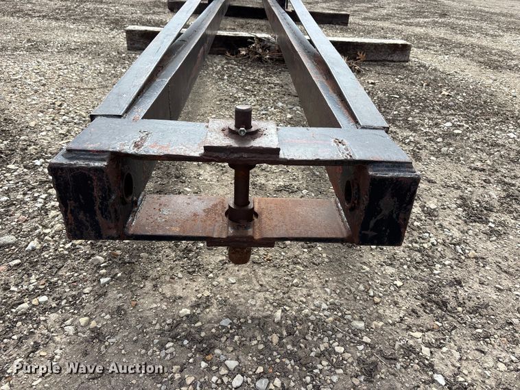 image for item EA4690 Pile driver