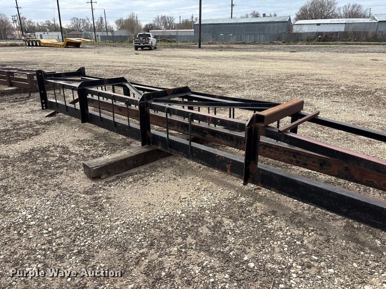 image for item EA4690 Pile driver