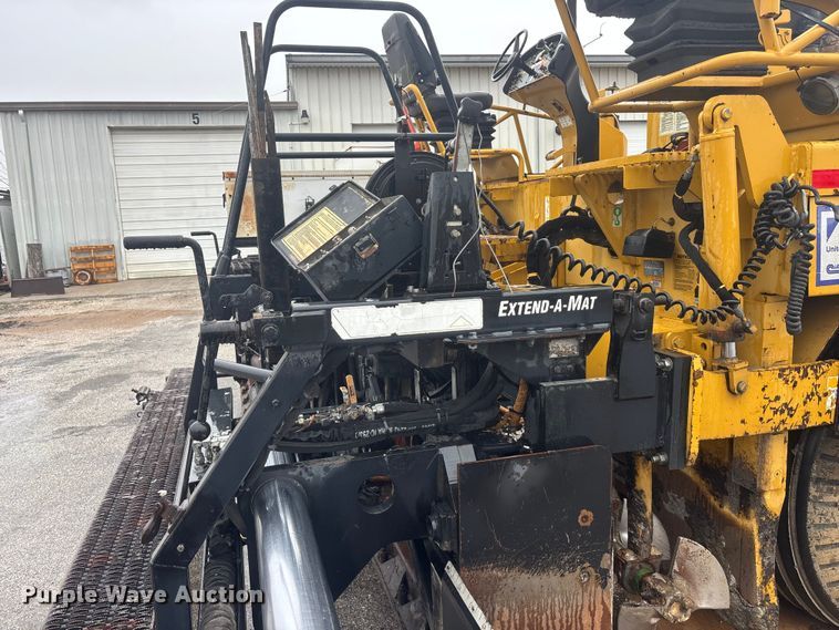 image for item EA4741 2008 Caterpillar AP-1000-D paver