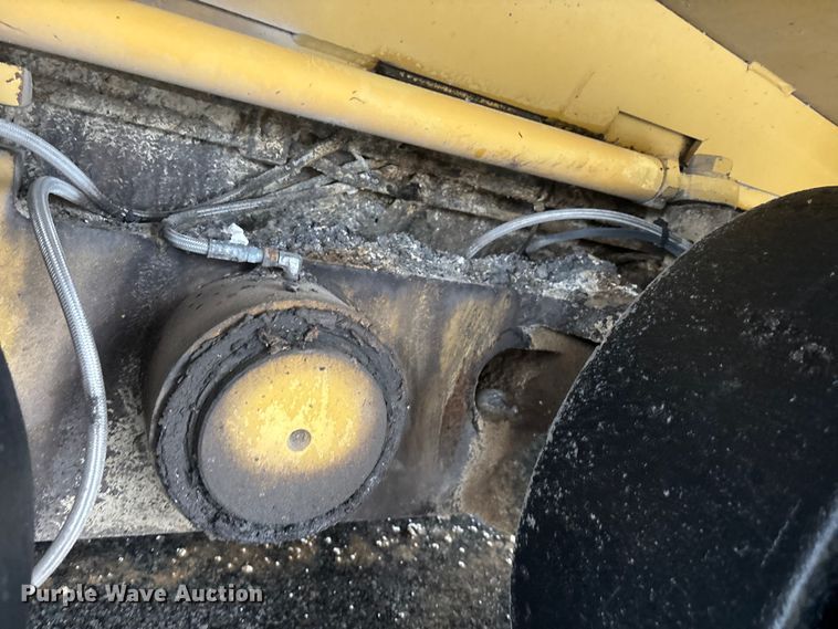 image for item EA4741 2008 Caterpillar AP-1000-D paver