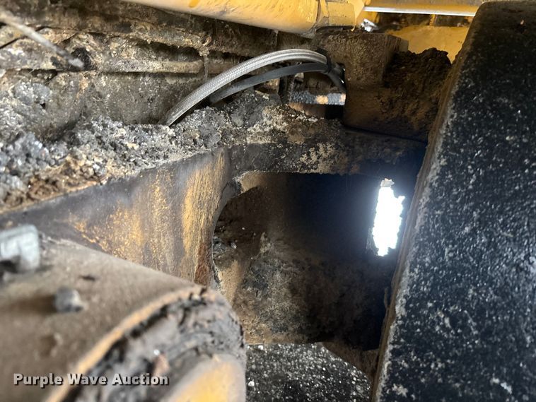 image for item EA4741 2008 Caterpillar AP-1000-D paver