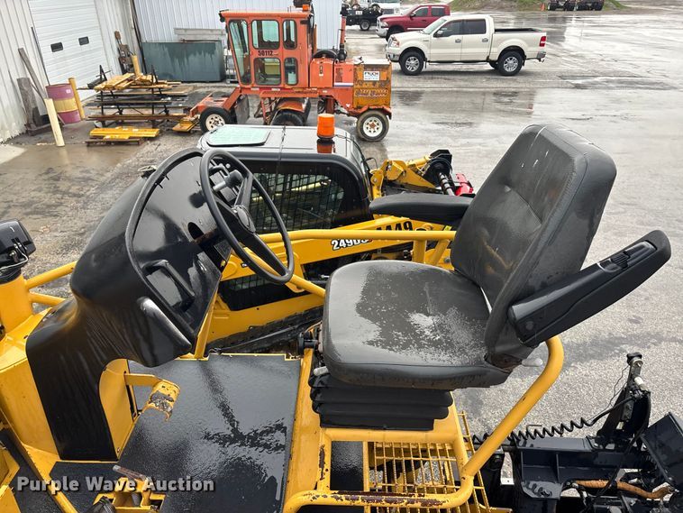 image for item EA4741 2008 Caterpillar AP-1000-D paver