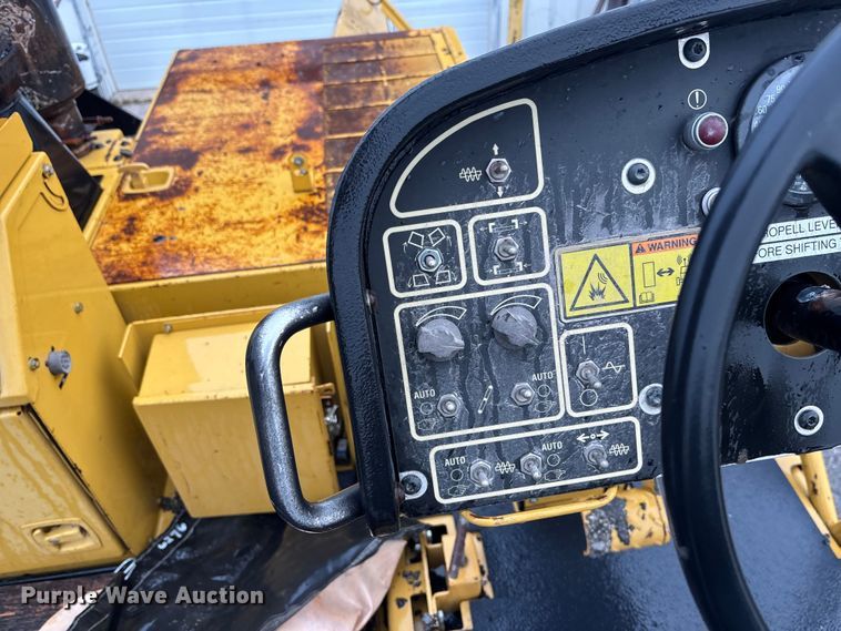 image for item EA4741 2008 Caterpillar AP-1000-D paver