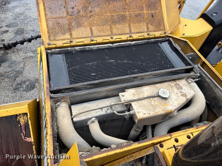 image for item EA4741 2008 Caterpillar AP-1000-D paver