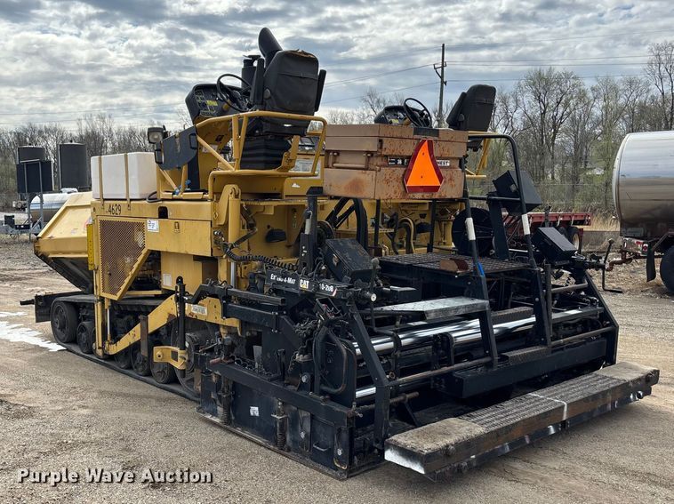 image for item EA4742 2009 Caterpillar AP-1055D paver