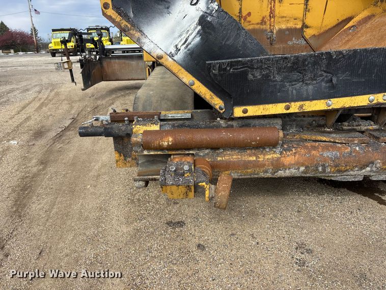 image for item EA4742 2009 Caterpillar AP-1055D paver