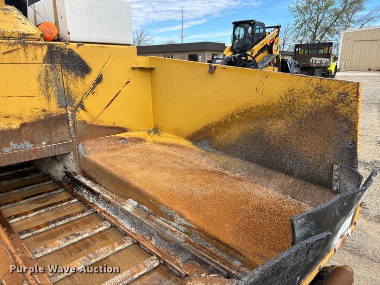 image for item EA4742 2009 Caterpillar AP-1055D paver