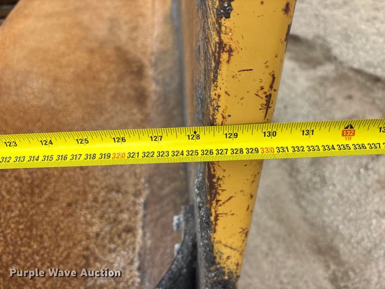 image for item EA4742 2009 Caterpillar AP-1055D paver