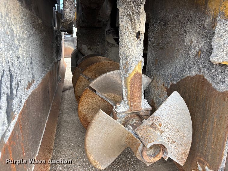 image for item EA4742 2009 Caterpillar AP-1055D paver