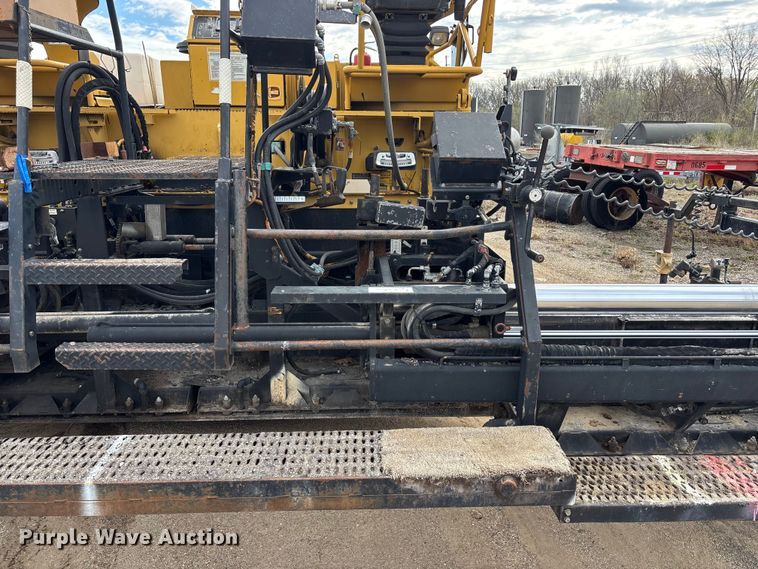 image for item EA4742 2009 Caterpillar AP-1055D paver
