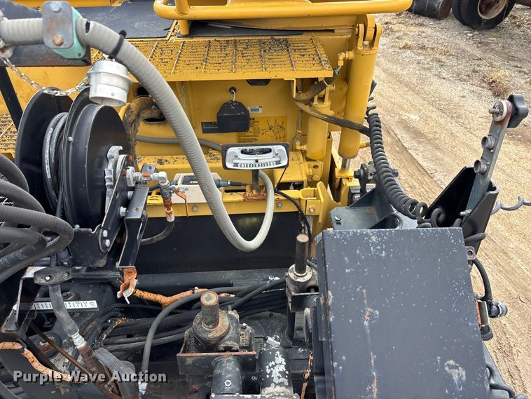 image for item EA4742 2009 Caterpillar AP-1055D paver