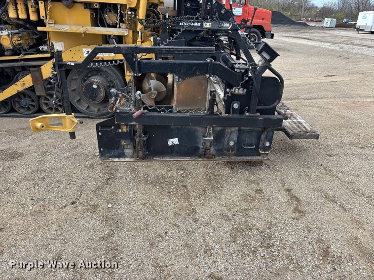 image for item EA4742 2009 Caterpillar AP-1055D paver