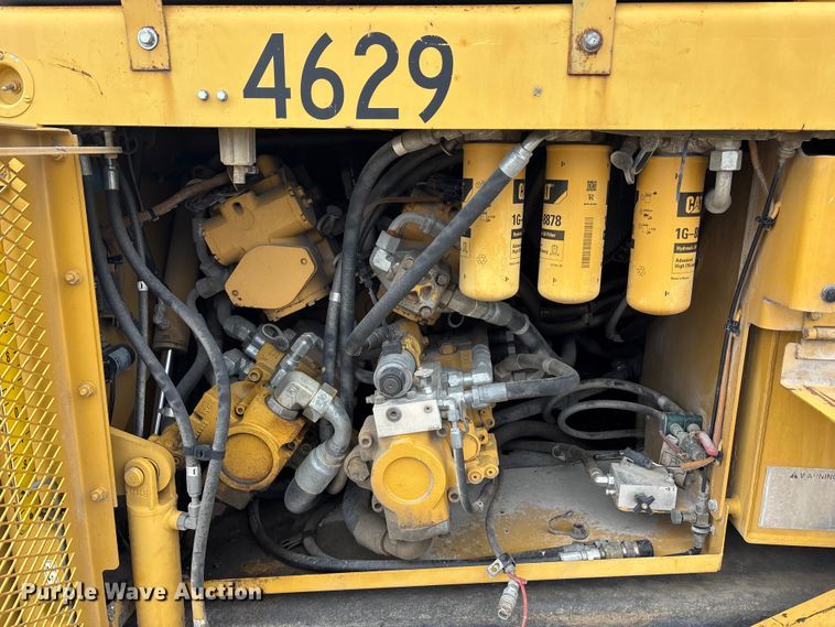 image for item EA4742 2009 Caterpillar AP-1055D paver