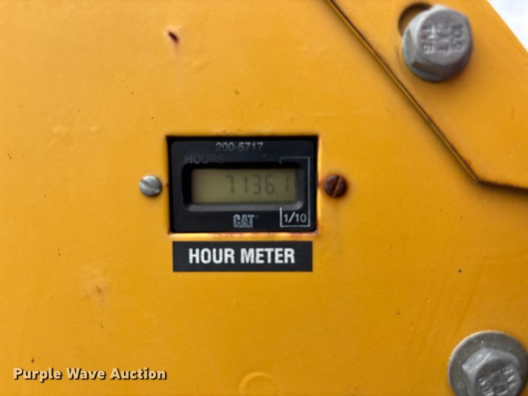 image for item EA4742 2009 Caterpillar AP-1055D paver