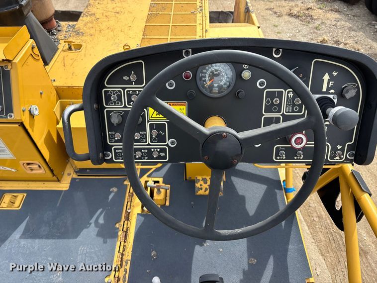 image for item EA4742 2009 Caterpillar AP-1055D paver