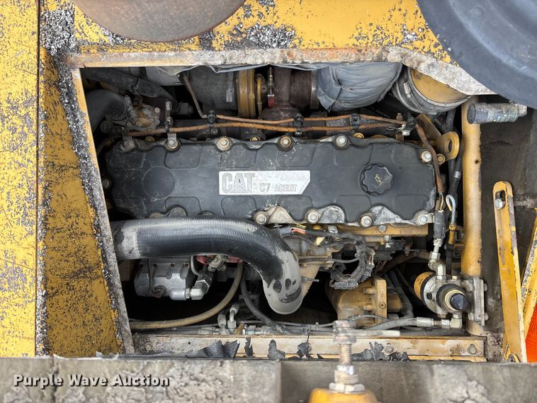 image for item EA4742 2009 Caterpillar AP-1055D paver