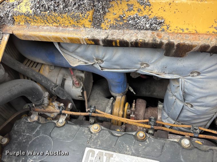 image for item EA4742 2009 Caterpillar AP-1055D paver