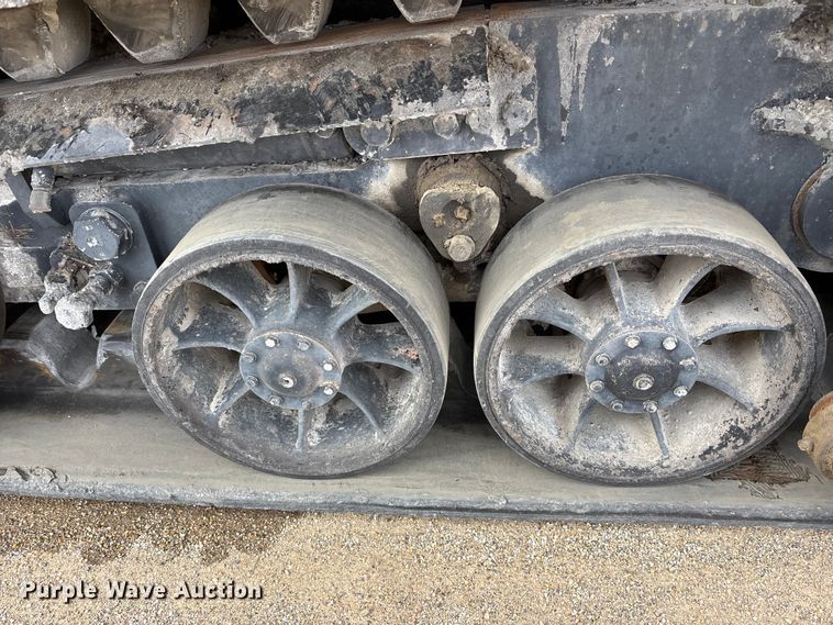 image for item EA4742 2009 Caterpillar AP-1055D paver