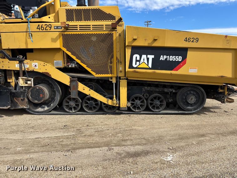 image for item EA4742 2009 Caterpillar AP-1055D paver