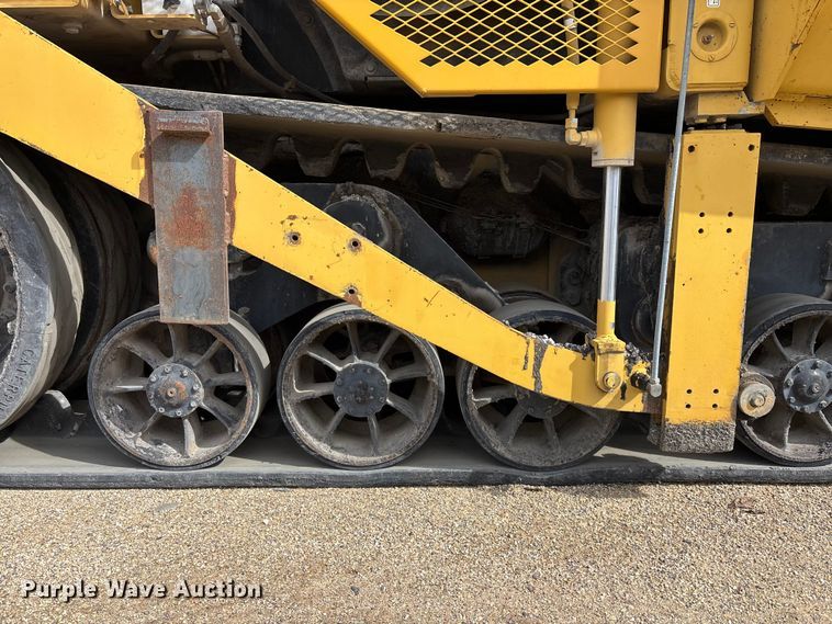 image for item EA4742 2009 Caterpillar AP-1055D paver