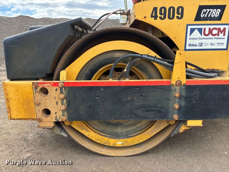 image for item EA4743 1999 Hypac C778B double drum vibratory roller