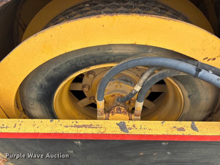 image for item EA4743 1999 Hypac C778B double drum vibratory roller