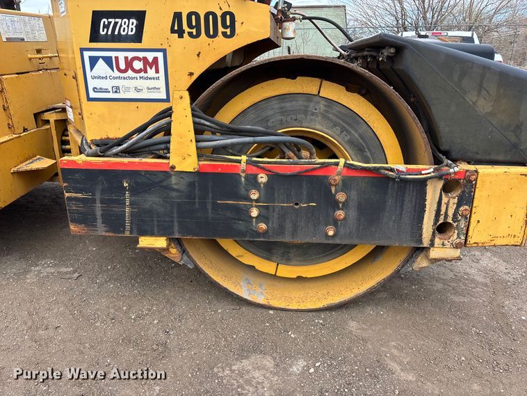 image for item EA4743 1999 Hypac C778B double drum vibratory roller