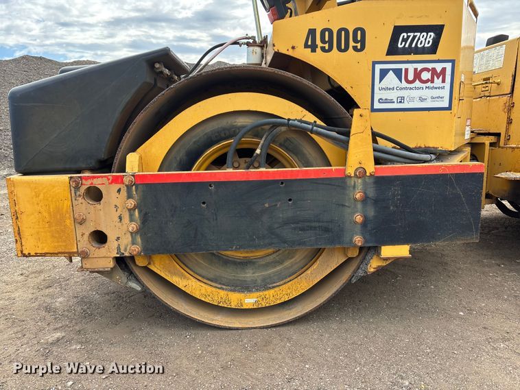 image for item EA4743 1999 Hypac C778B double drum vibratory roller