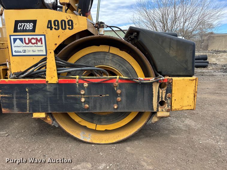 image for item EA4743 1999 Hypac C778B double drum vibratory roller