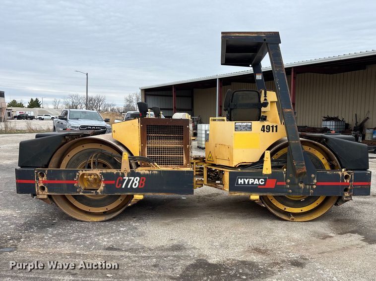 image for item EA4744 Hypac C778B double drum vibratory roller