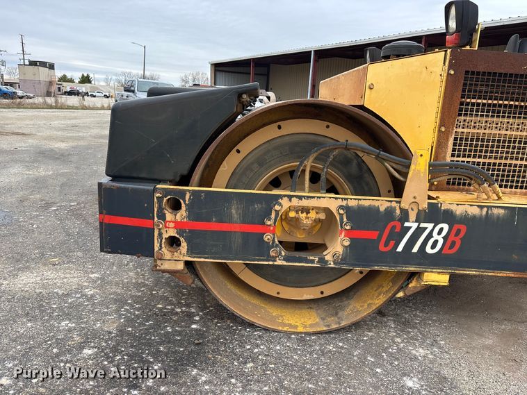 image for item EA4744 Hypac C778B double drum vibratory roller