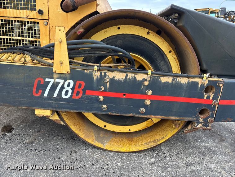 image for item EA4744 Hypac C778B double drum vibratory roller