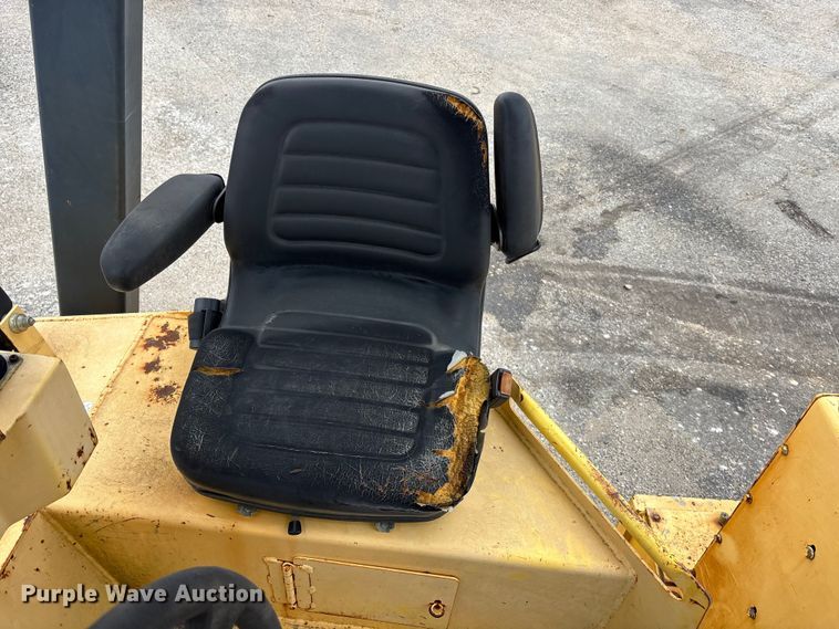 image for item EA4744 Hypac C778B double drum vibratory roller