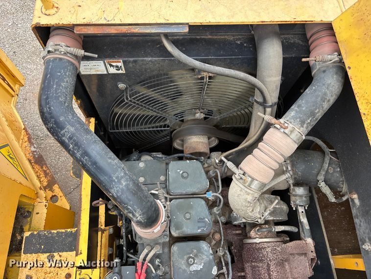 image for item EA4744 Hypac C778B double drum vibratory roller