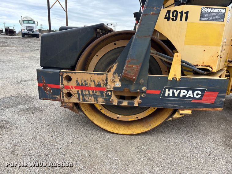 image for item EA4744 Hypac C778B double drum vibratory roller