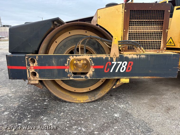 image for item EA4744 Hypac C778B double drum vibratory roller