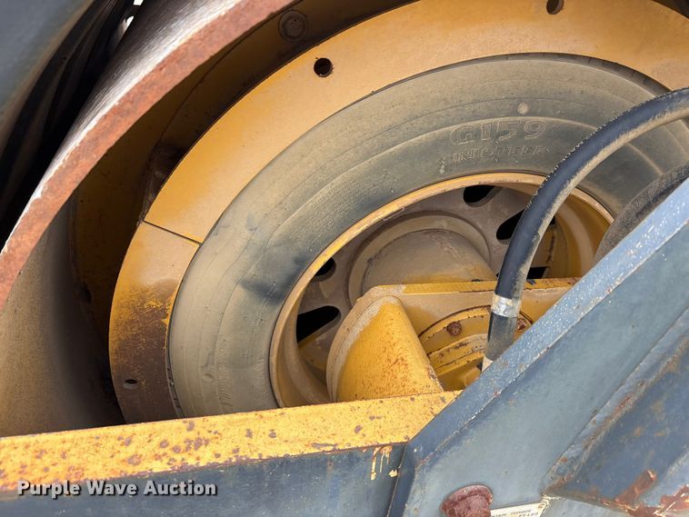 image for item EA4745 2002 Hypac C778B double drum vibratory roller